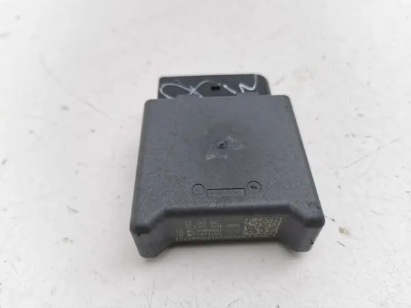 Polttoainepumpun ohjain OEM 5Q0906093B Audi A3 image 7