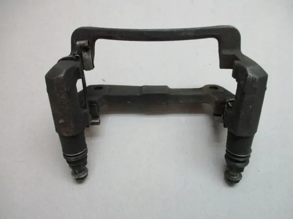 Suporte pinça travão dianteira direita OEM 47721-20420 image 6