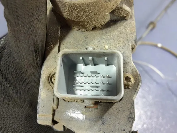 RENAULT VEL SATIS ELECTRIC HAND BRAKE 8200316574 image 7