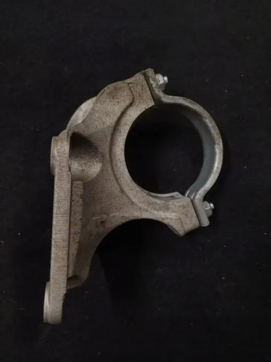 Suporte de eixo de transmissão Ford OE CV61-3K305-HA image 3