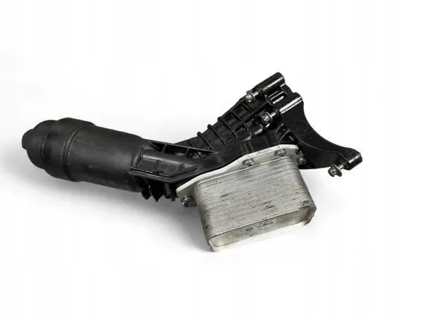 BMW Öljynsuodatinpohja OEM 72435984 - Käytetty image 2