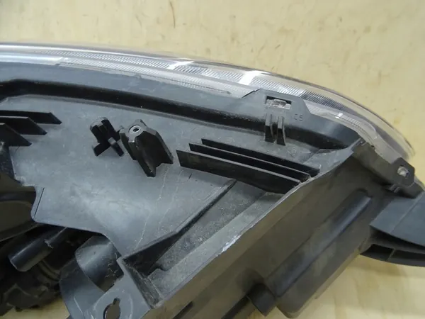 PEUGEOT 2008 Linker Voorlamp 9814749080 image 8