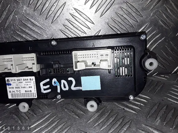 Skoda Superb AC-regelmodule OEM 3t0907044bj image 6