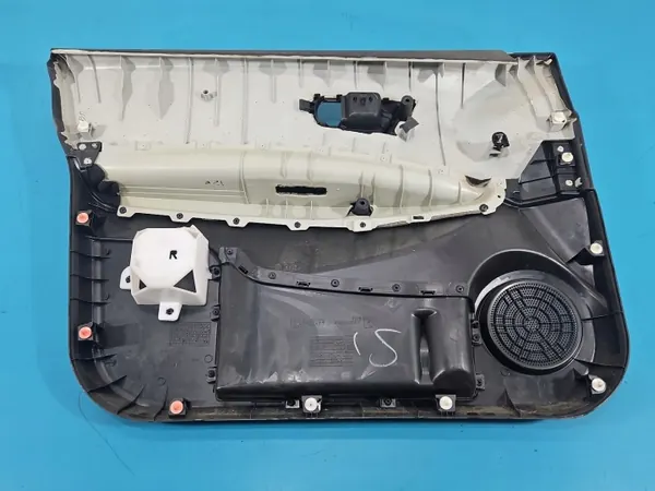 OEM 80976-JD100 Voorrechter Deurbekleding Nissan Qashqai image 4