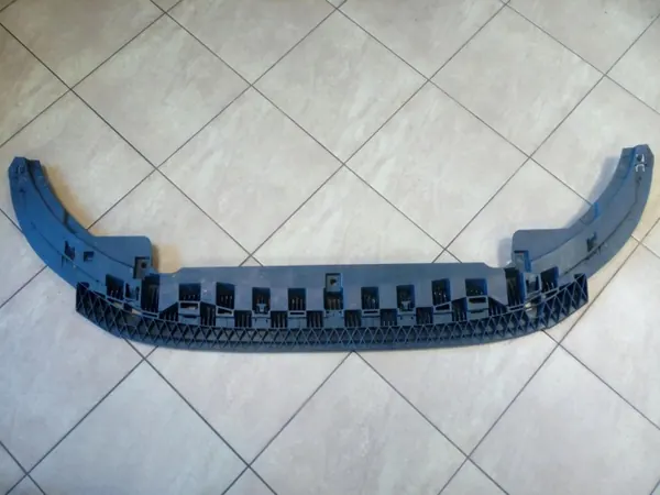 Etupuskurin alapeite OEM 8V3807233A Audi A3 S3 8V image 2