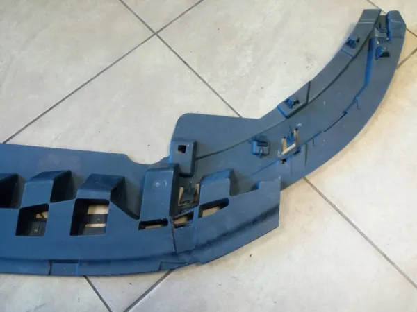 Etupuskurin alapeite OEM 8V3807233A Audi A3 S3 8V image 6