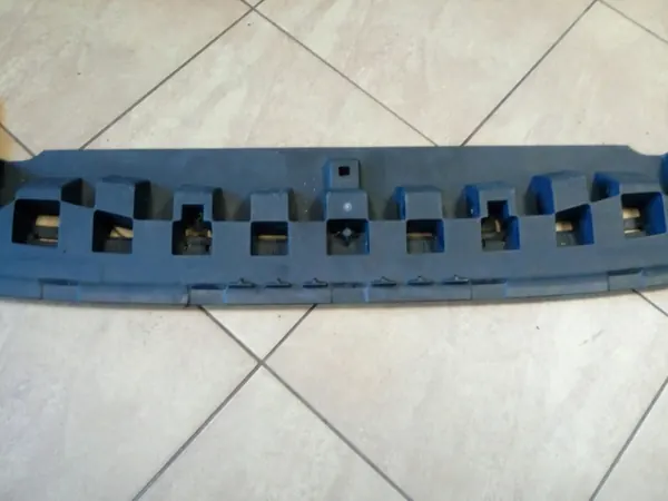 Etupuskurin alapeite OEM 8V3807233A Audi A3 S3 8V image 7