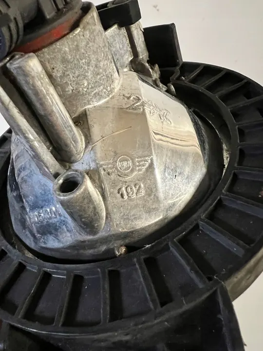 Farol de neblina Mini 2015, OEM 1305301 image 5