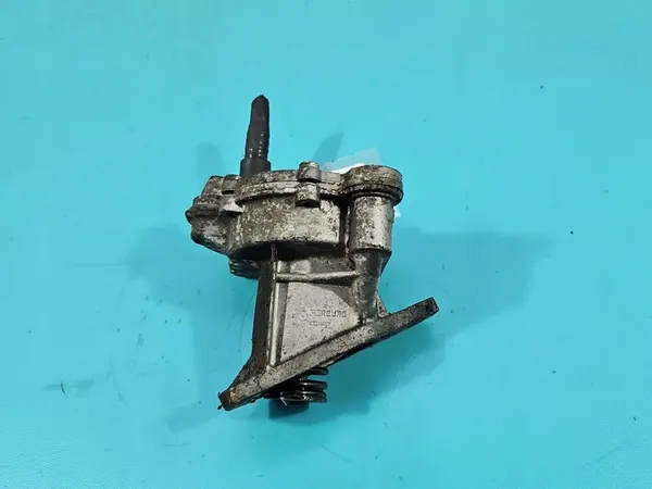 Imupumppu VW Crafter 06- 076145100 2.5 TDI Pierburg image 2