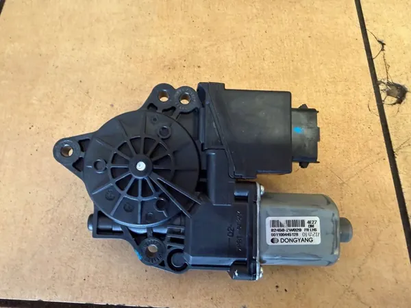 Fensterheber Hyundai Santa Fe III OEM 82450-2W020 image 2