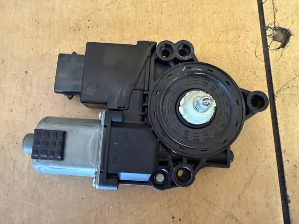 Fensterheber Hyundai Santa Fe III OEM 82450-2W020 image 3
