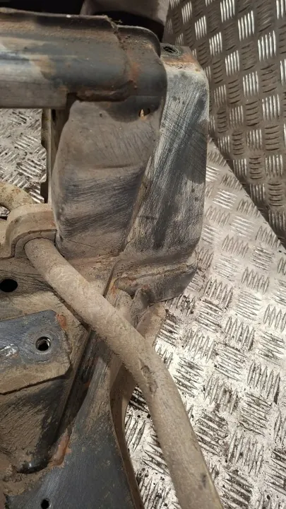OEM 701499031H Framtvärbalk för VW Transporter T4 image 6
