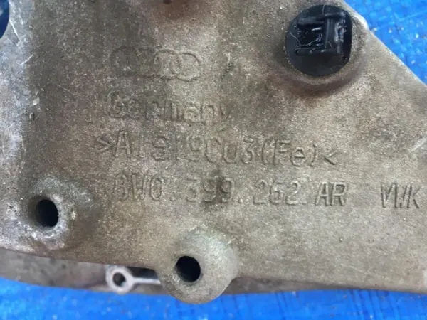 Versnellingsbaksteun Audi A4 B9 3.0 TDi OEM 8W0399262AR image 6