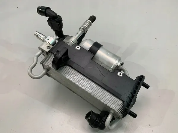 Condenseur AC BMW OEM 9309007 pour G11 G12 G30 image 4