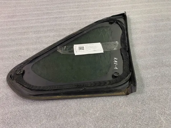 UTO30621 OEM Achtercarrosserieglas voor Toyota RAV4 XA50 image 4