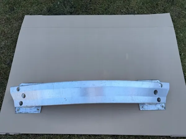 Tesla bakstötfångarbalk OEM 1095314-00 (2017-2021) image 5