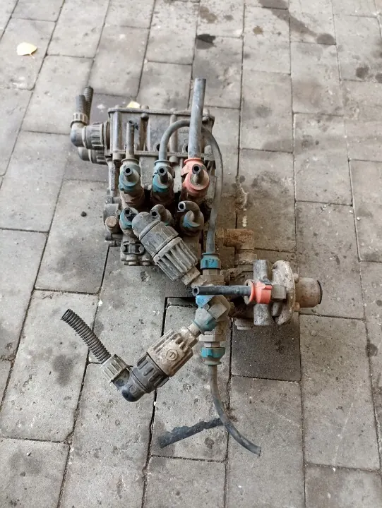 MAN 4729051080 Magnetventil - Gebraucht image 2