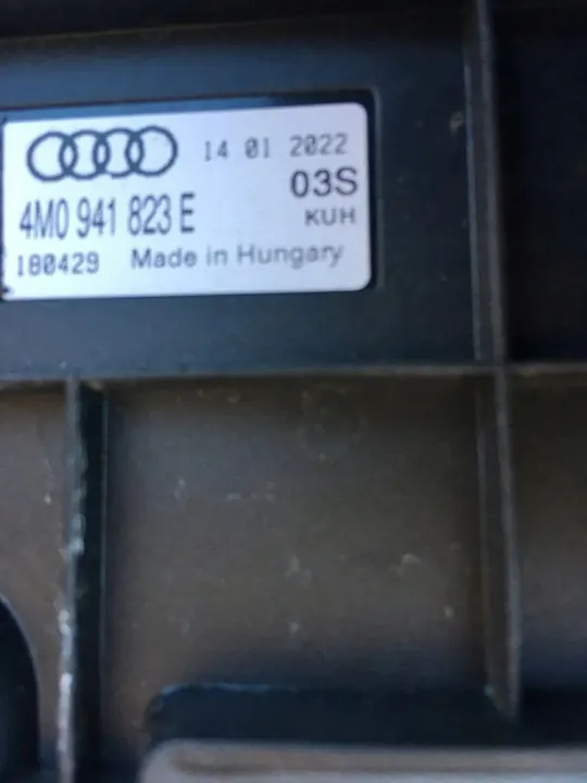 Caixa de fusíveis Audi Q7 OEM 4M0941824AR - Usado image 4
