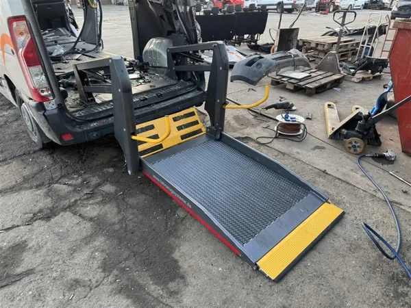 Laderampe OEM RAMPA für Transporter bis 350kg image 9