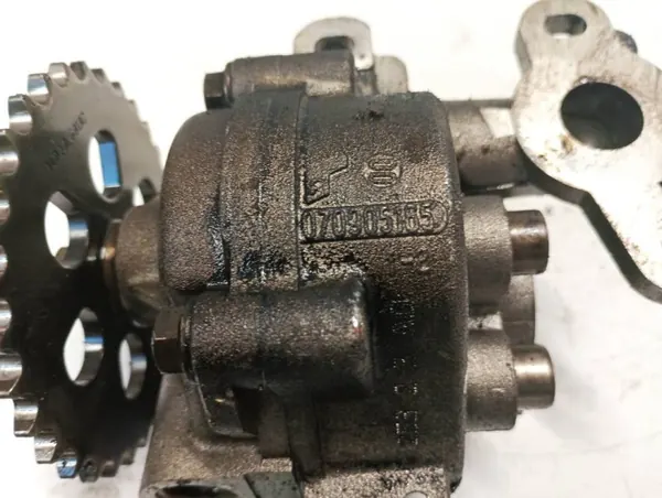 Oljepump Ford Mondeo OEM 1S7Q6600 2002 2.0L image 5