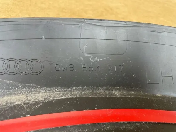 OEM 8W9853717 Etulokasuojus Vasen Audi A4 B9 image 10