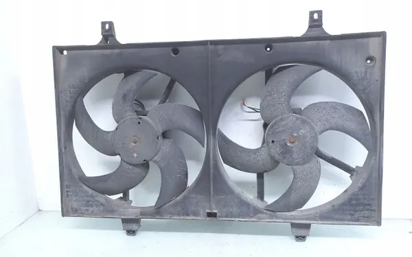 Nissan Lüftergehäuse OEM 8240301 - Gebrauchtteil image 2