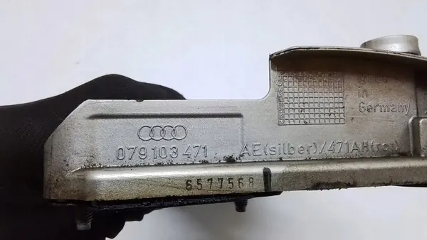 Couvercle suiveur de came OEM 079103471AE Audi Q7 4.2L image 3