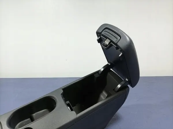 OEM Lochow-325878- Accoudoir Tunnel Central Mercedes GLA image 4