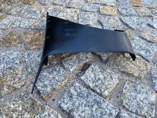 Cobertura de Entrada Frontal Direita MERCEDES C-Class AMG image 6