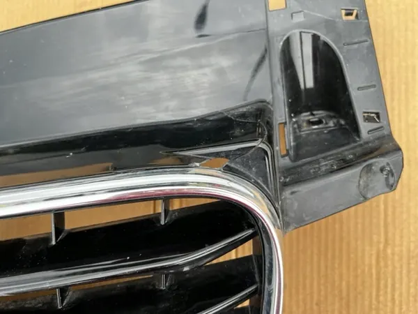 Grille Audi TT 2006-2014 Front OEM 8J0853651H image 4