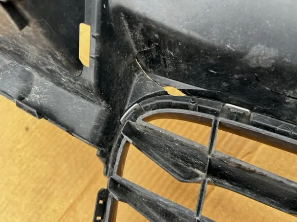 Grille Audi TT 2006-2014 Front OEM 8J0853651H image 6