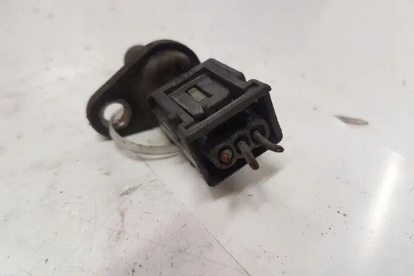 Sensor de posición del árbol de levas FORD TRANSIT 2.2L image 3