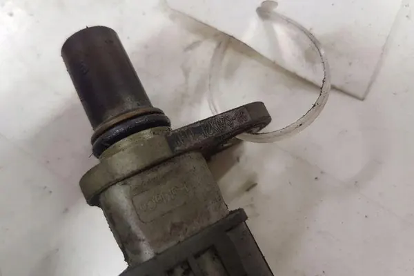 Sensor de posición del árbol de levas FORD TRANSIT 2.2L image 4