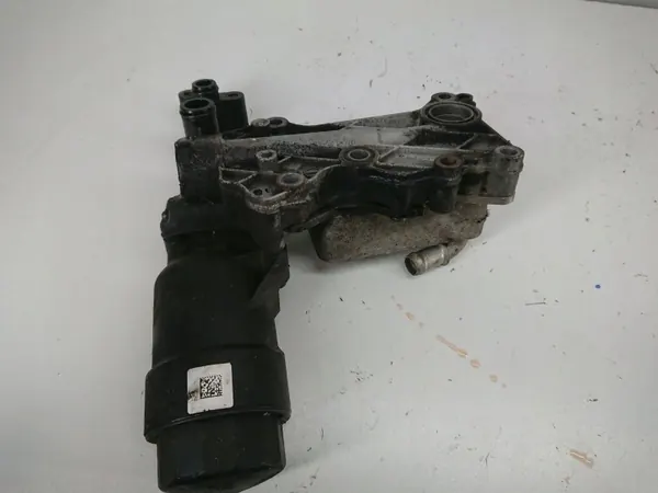 Arrefecedor de óleo Mercedes-Benz OEM A6511800665 - Usado image 5