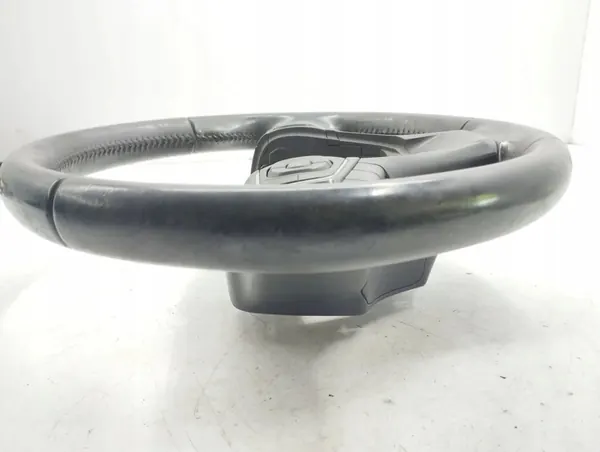 Volante Toyota Avensis T270 2015 image 6