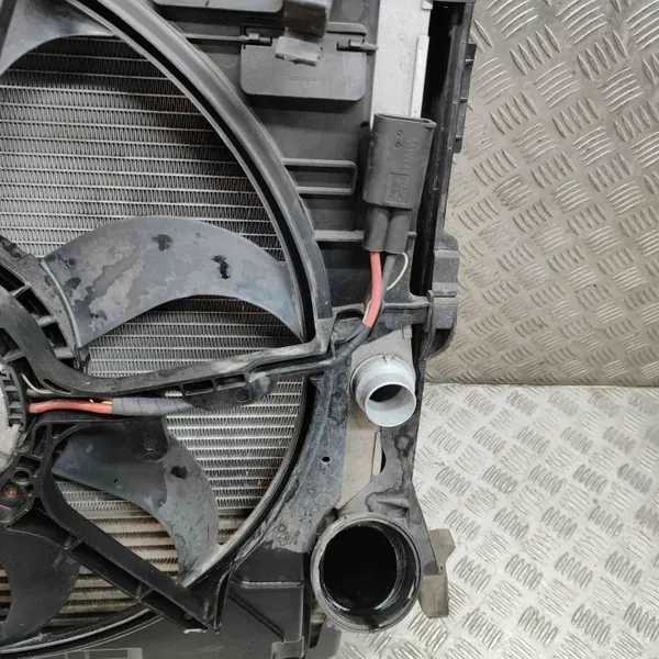 BMW Jäähdytysosat OEM 7594608 X6 3.0L 2014 image 3