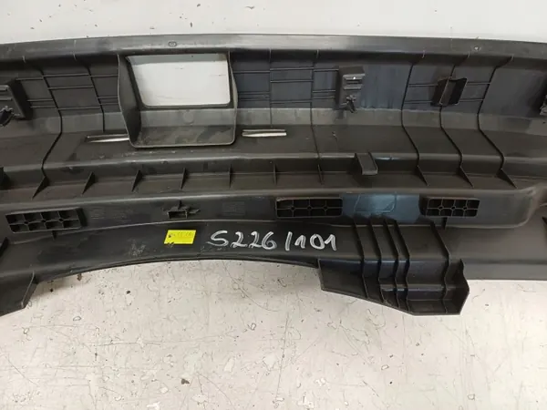 Skoda Karoq 17- bakre bältesskydd OEM 575863459A image 6