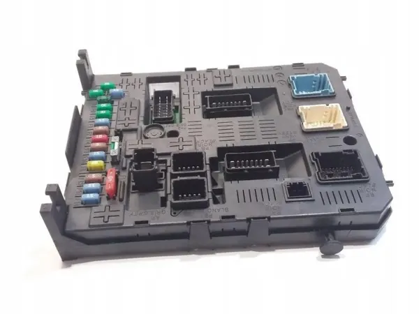 Module Confort OEM 96640587800R pour Citroën C4 Picasso image 2