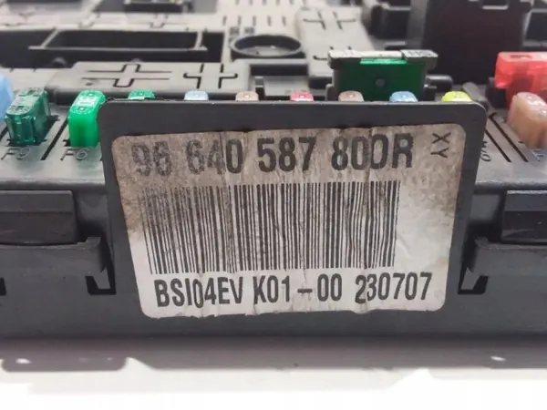 Module Confort OEM 96640587800R pour Citroën C4 Picasso image 3