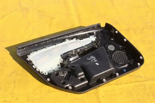 OEM 8686853 Framhöger Dörrpanel Volvo V60 Kombi image 8