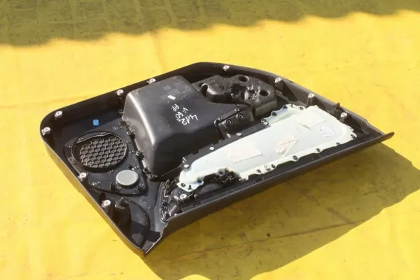 OEM 8686853 Framhöger Dörrpanel Volvo V60 Kombi image 9
