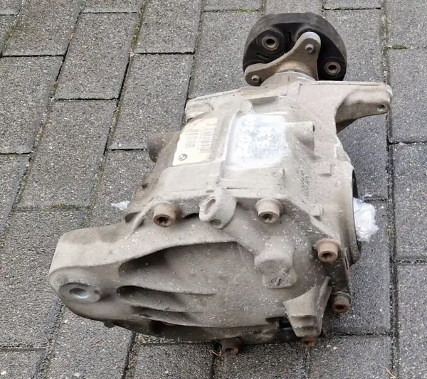 OEM 4598071 Taka-akselin tasauspyörästö BMW 5-sarja 2010-2017 image 4