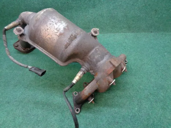Colector de escape OEM 55182899 para Fiat 1.4 16V image 3