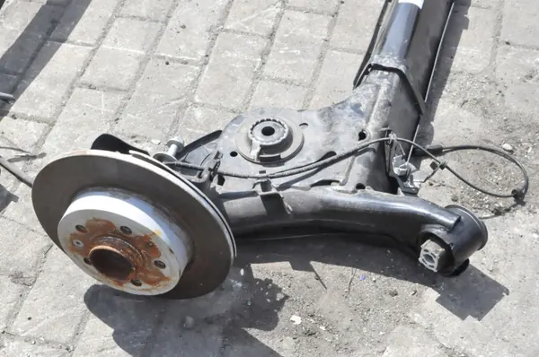 OEM 555017534R Hinterachsträger für Renault Captur II image 4