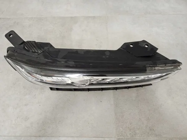 Gebruikt Rechter Voor DRL LED Koplamp OEM 92208 J9000 image 4