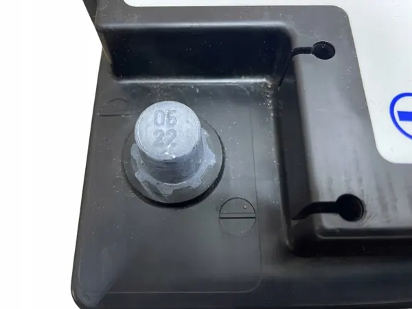 Batterie AGM OEM 6806758 92Ah 850A pour BMW image 4