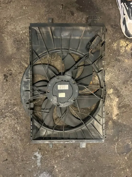 Kylarrubrik Mercedes-Benz C W203 OE A2035400788 image 2