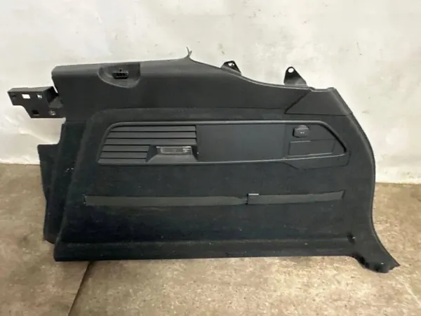 Kit de flancs de coffre VW TOUAREG (7P5) OEM 7P6867038D image 2