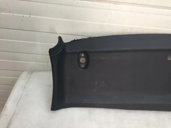 Mercedes W201 190 Front-Himmelclip OEM A2016902625 image 3