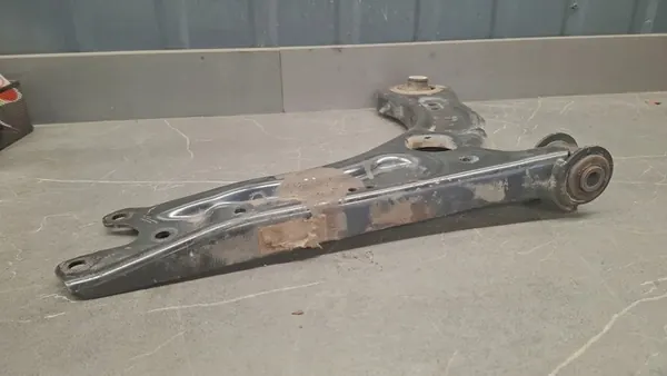 Braccio di Controllo Anteriore Destro Volkswagen Polo 2Q image 5